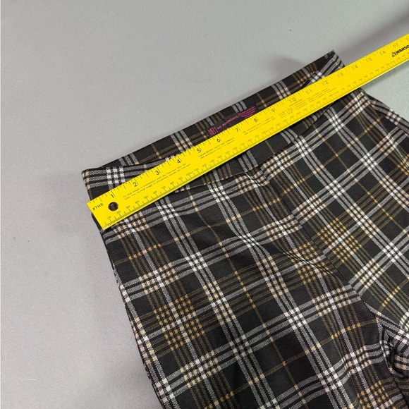 No Boundaries Plaid Pants in brown and yellow - Picture 4 of 8